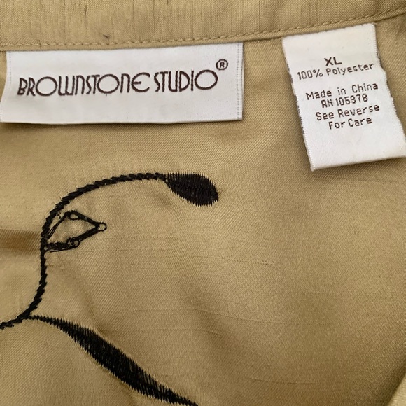 Brownstone Studio Gold Button Down Blouse. - Picture 3 of 3
